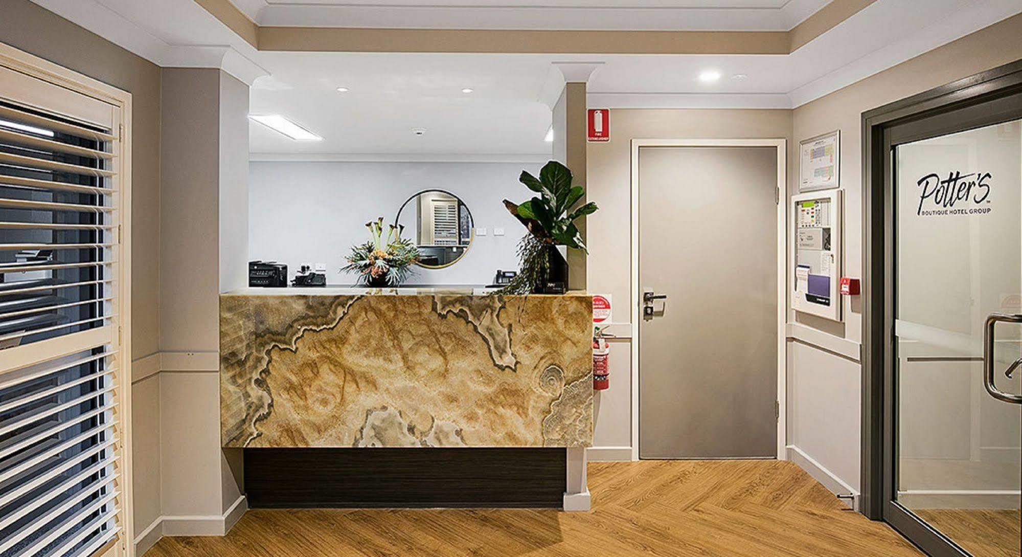 Potters Toowoomba Hotel エクステリア 写真