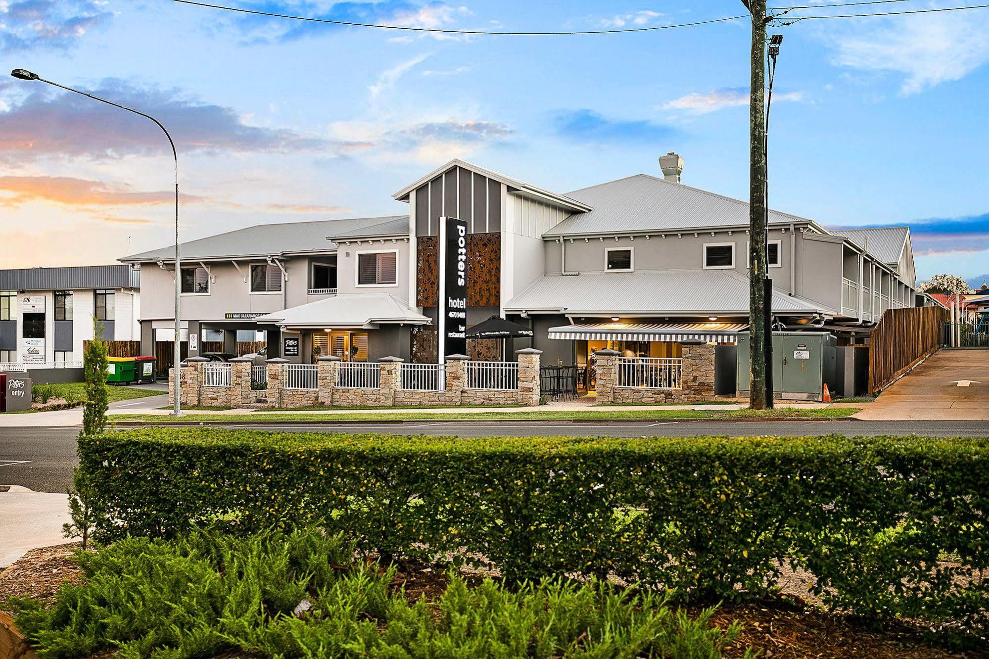 Potters Toowoomba Hotel エクステリア 写真